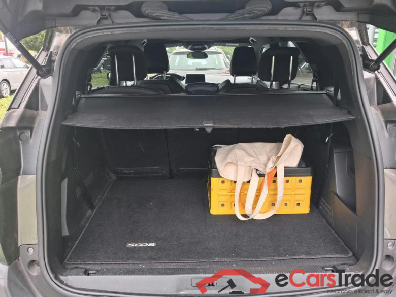 PEUGEOT 5008 1.6 PureTech GT Line (EU6.2) #6