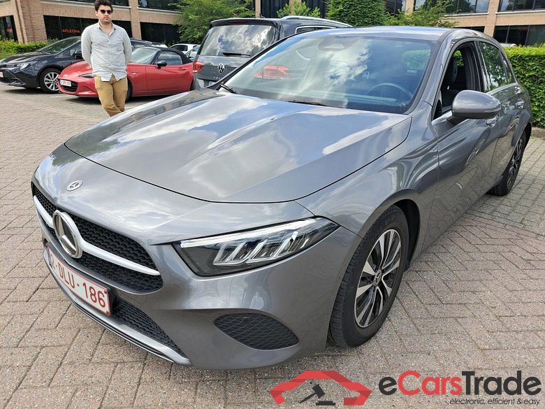 MERCEDES-BENZ A-CLASS 2.0 A 180 D BUSINESS LINE DCT