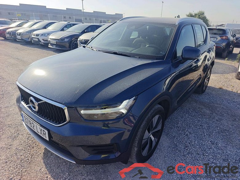 VOLVO XC40 / 2017 / 5P / todoterreno 1.5 T2 Momentum Pro Auto