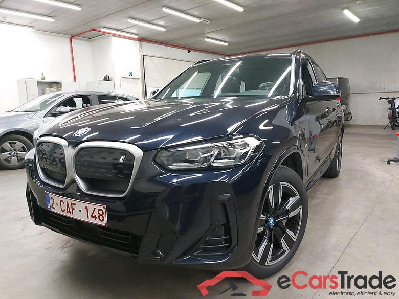 BMW I - BMW IX3 286PK With Climatic & Navigation & Cruise Control & Electric Heated Seats & Pano Roof & Foldable Trailer Hook * ELECTRIC *