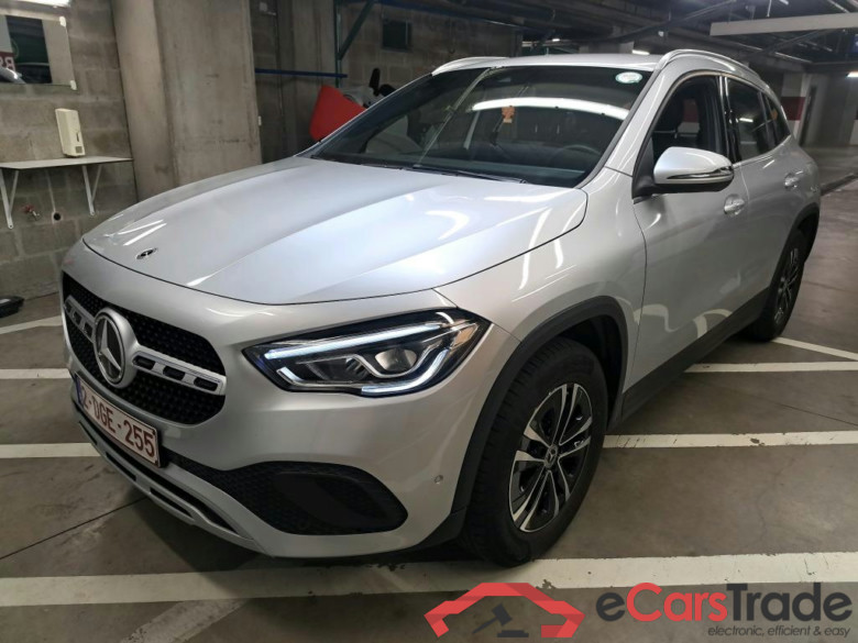 MERCEDES - MER GLA 250e 218PK DCT Business Line * HYBRID * #1
