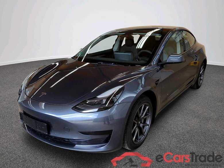 TESLA Model 3 Standard Reichweite Plus Hinterradantrieb 4d 239kW