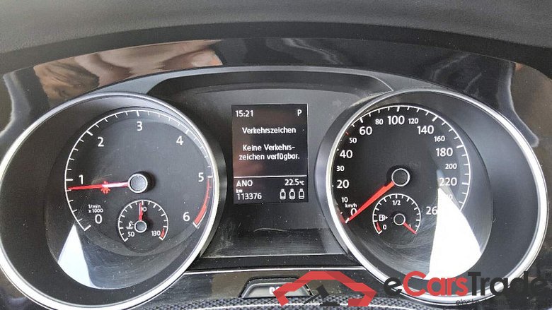 Volkswagen Touran (5T1)(04.2015->) DE - Van5 2.0 TDI BMT/Start-Stopp EU6d-T, United, 2020 - 2020 #6