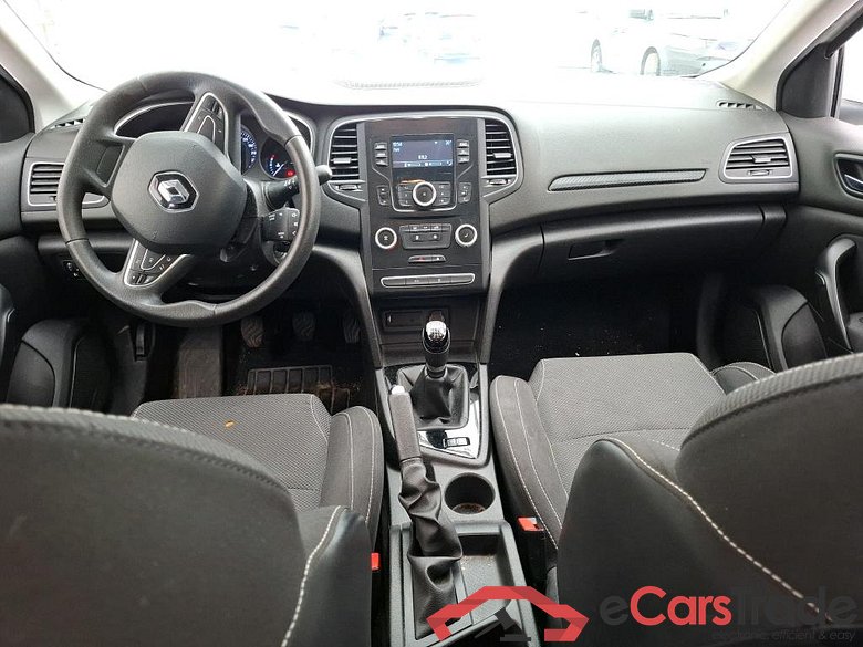 Megane IV Berline 5pt. Société Air 1.5 dCi 90CV BVM6 E6 #5
