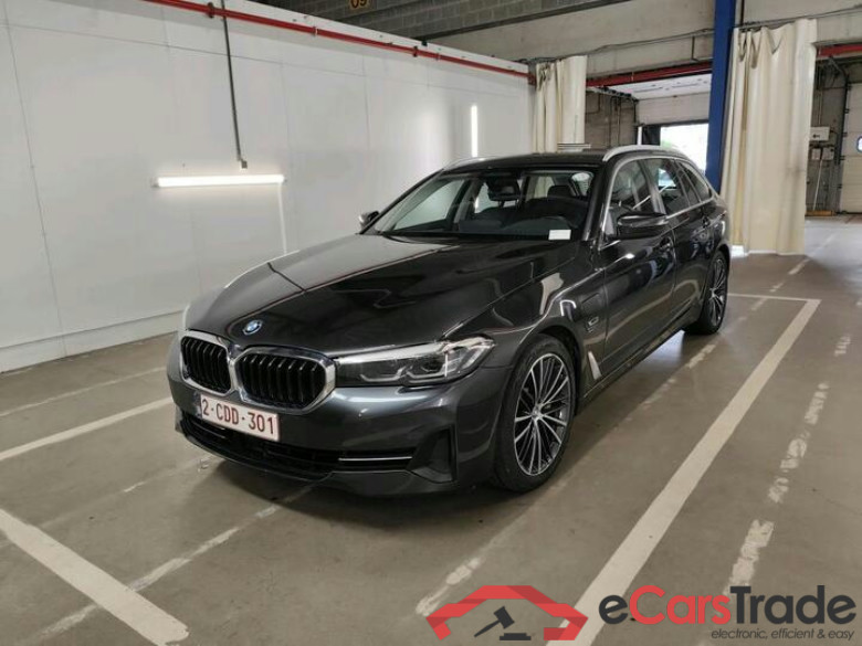 BMW 5 Reeks Touring 5 Reeks Touring 530e Auto (PHEV) 215kW/292pk  5D/P Auto-8 #1