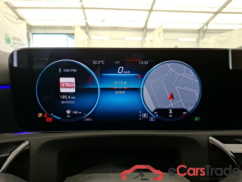 MERCEDES-BENZ Classe A Compact / 2018 / 5P / Berline A 200 AMG Line 7G-DCT #6