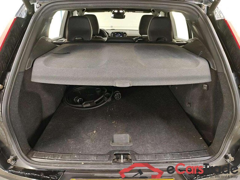 VOLVO XC40 Recharge P8 AWD RDes #6
