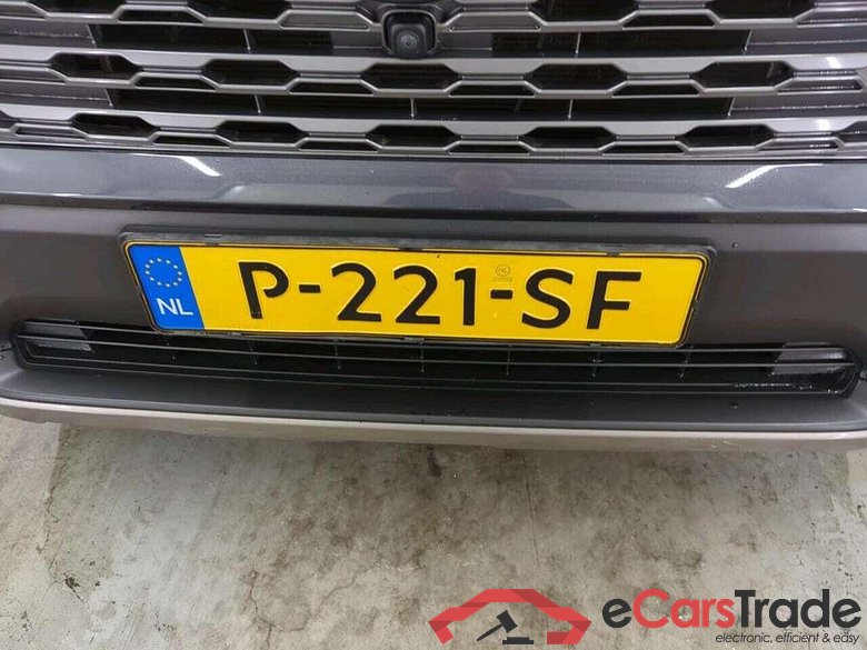 TOYOTA RAV4 2.5 Hybrid AWD Style #4