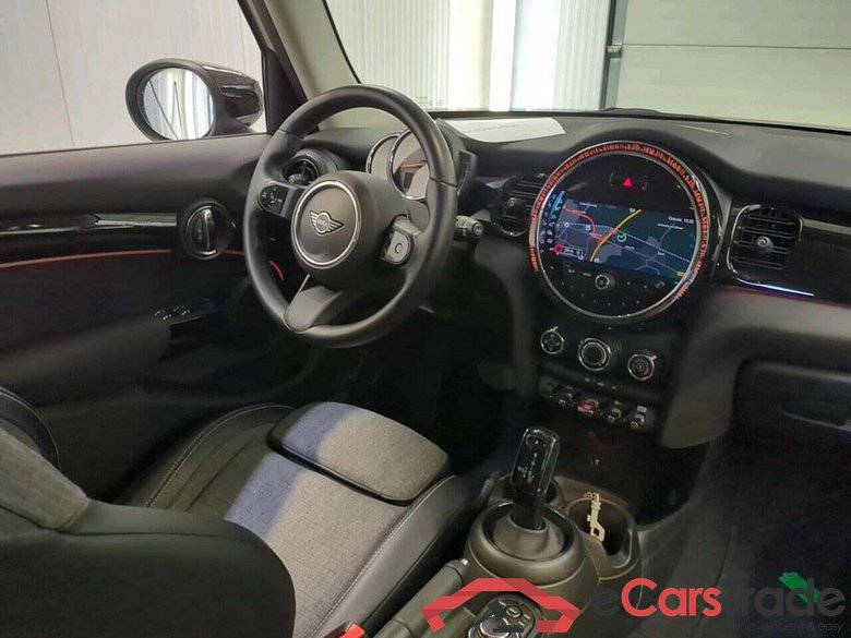 Mini 5-deurs 1.5 Cooper Classic #3