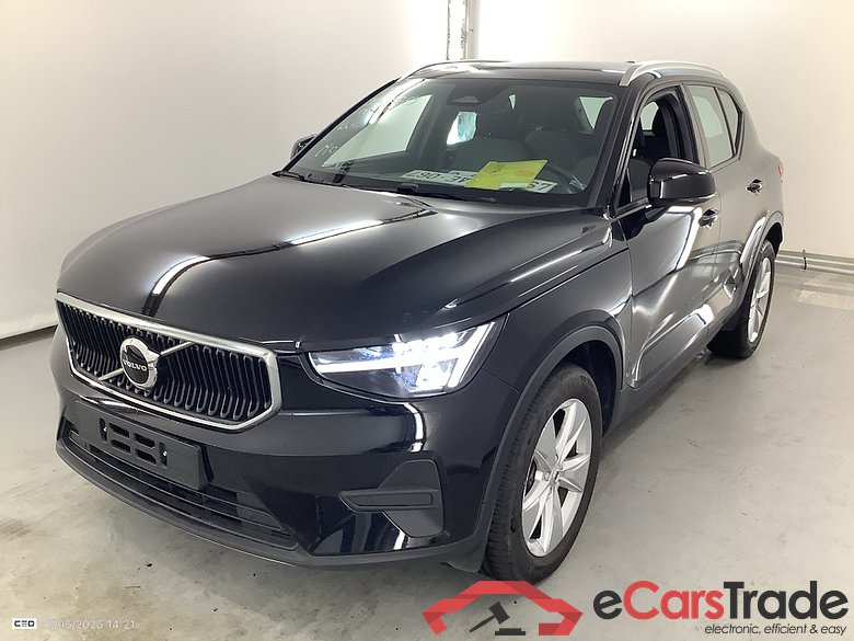 VOLVO XC40 2.0 B3 MHEV CORE DCT