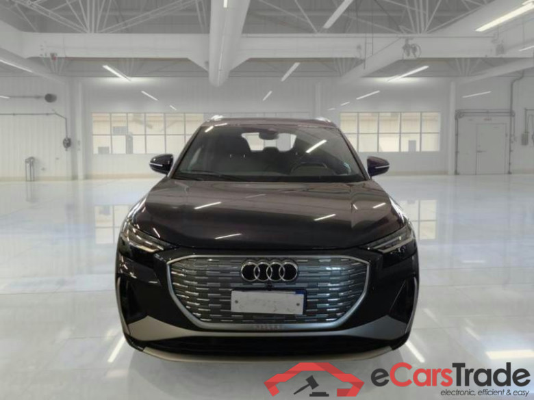 AUDI Q4 E-TRON / 2021 / 5P / SUV 50 E-TRON QUATTRO S LINE EDITION #6