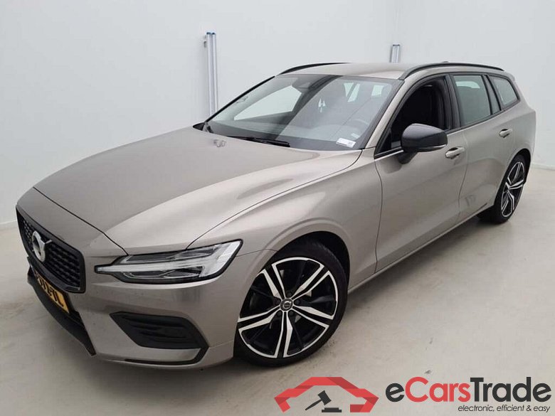 VOLVO V60 2.0 B3 Momentum Advantage