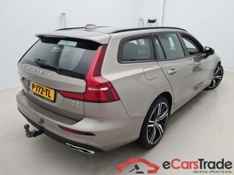 VOLVO V60 2.0 B3 Momentum Advantage #2