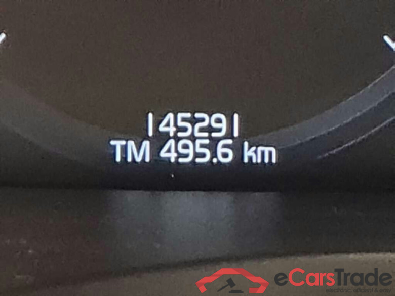 VOLVO V60 2.0 B3 Momentum Advantage #4