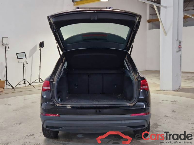 AUDI Q3 / 2018 / 5P / SUV 35 TDI S TRONIC BUSINESS #5