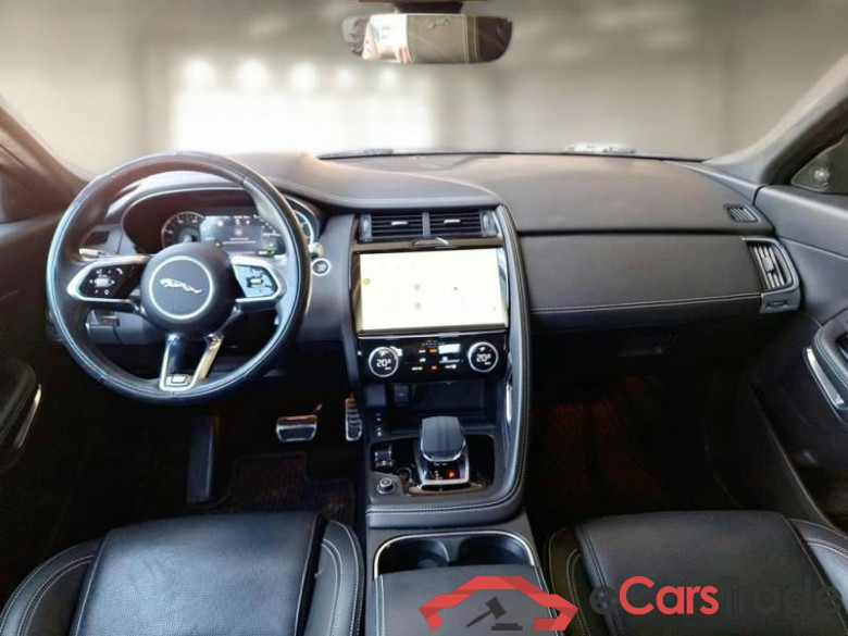 JAGUAR E-PACE / 2017 / 5P / SUV 1.5 P300E R-DYNAMIC S AUTO 4WD #3