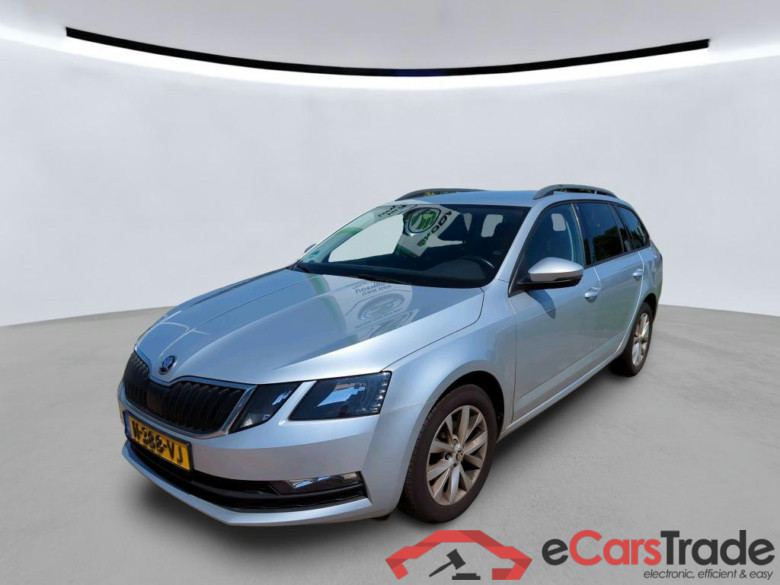SKODA Octavia Combi 85 kW #1