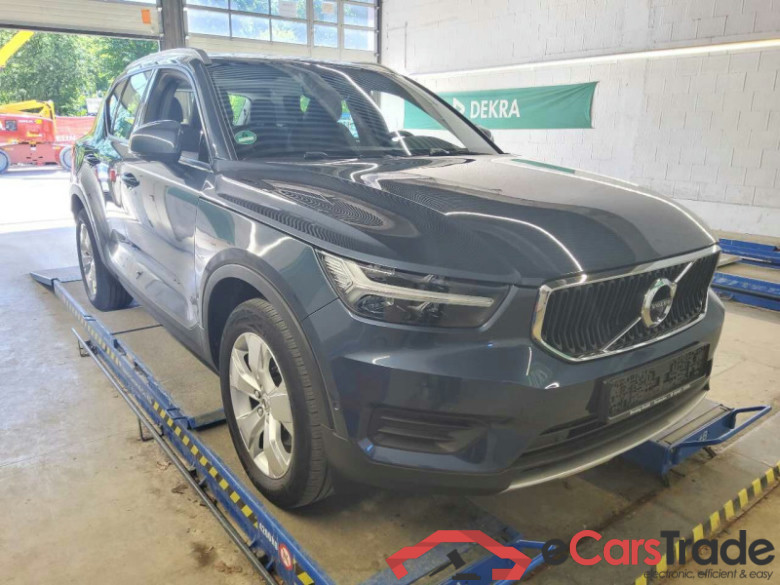 Volvo XC40 (2017->) DE - SUV5 B4 2WD EU6d, Momentum, 2020 - 2022 #2