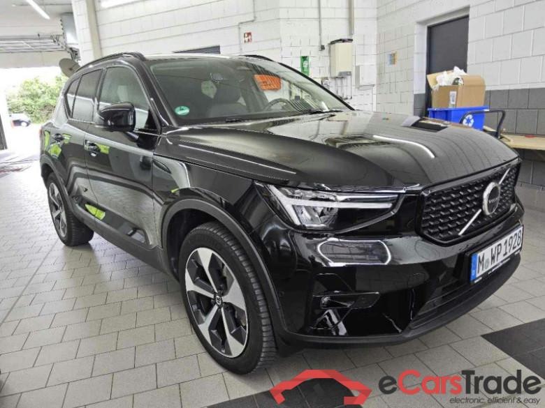 Volvo XC40 (2017->) DE - SUV5 B4 2WD EU6d, Plus Dark, (Facelift) 2022 - 2024 #2