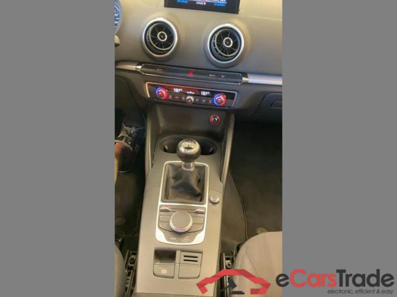 AUDI A3 Dsl A3 1.6 TDi Attraction #6