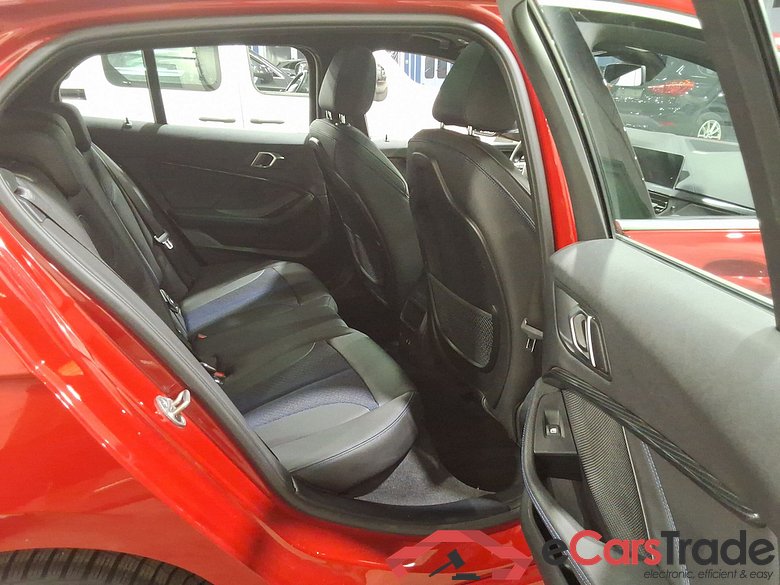 BMW 1 SERIES HATCH 1.5 118IA (100KW) #5