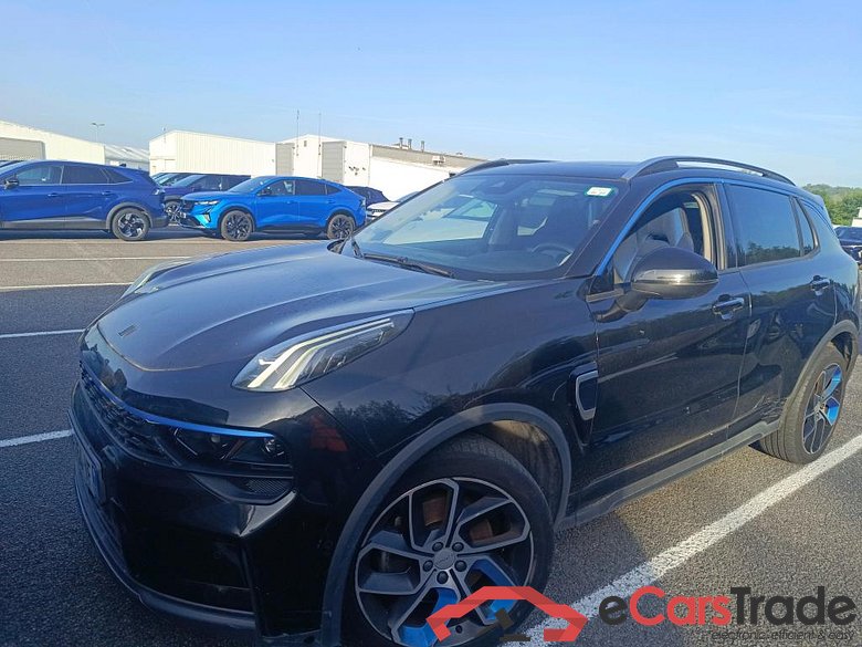 Lynk Co 01 1.5i Plug-In Hybrid Aut. Pano LED Virtual ACC Navi Infinity KeylessGo Camera 360 Klima PDC ...