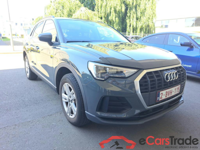 AUDI Q3 1.4 45 TFSI E S TRONIC #2