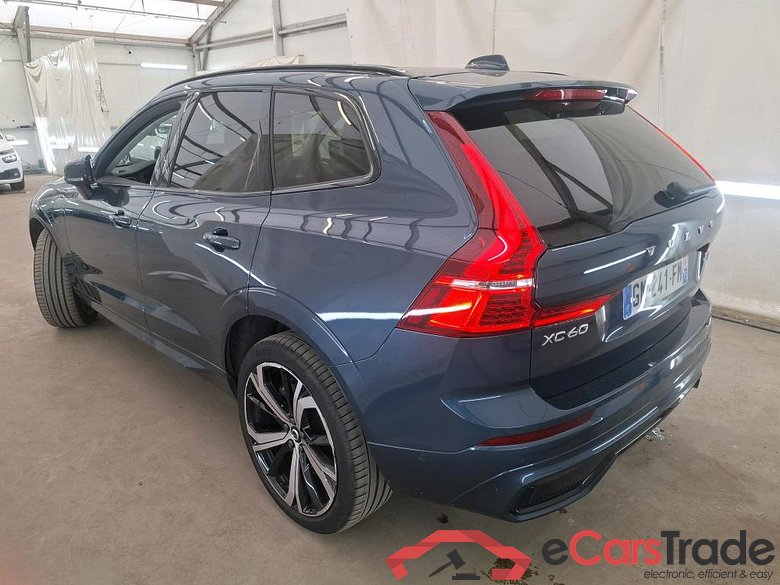 VOLVO XC60 / 2021 / 5P / SUV Recharge T6 350 GT 8 Ultimate Style Dark #2