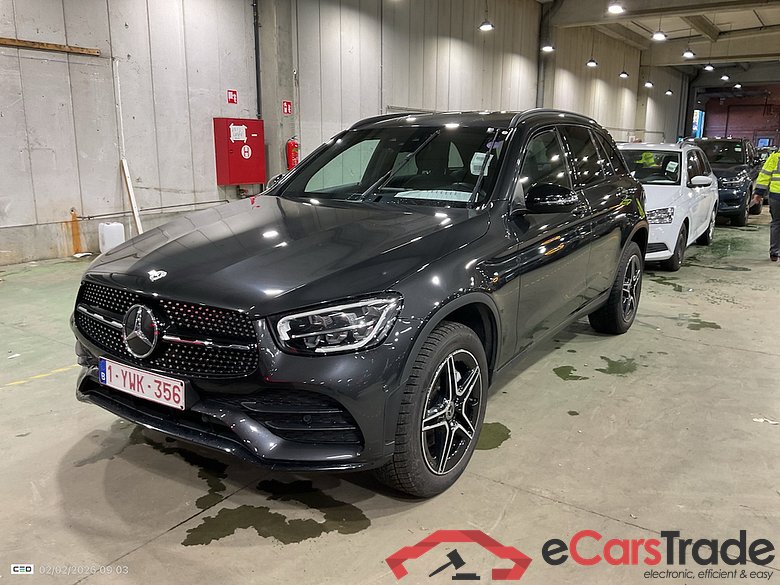 MERCEDES-BENZ GLC 2.0 GLC 300 DE 4MATIC 4WD BUS SOL AUTO
