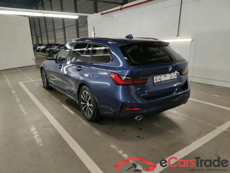 BMW 3 Reeks Touring 3 Reeks Touring 320e (150 kW) (PHEV) 150kW/204pk  5D/P Auto-8 #3