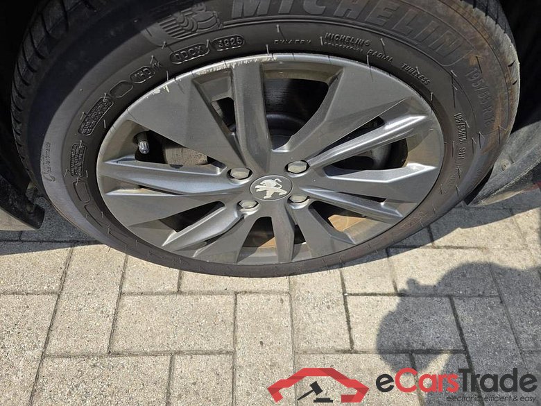 PEUGEOT e-208 50 kWh Active Pack #5
