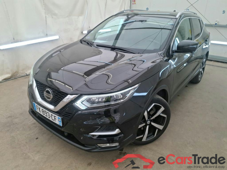 NISSAN Qashqai / 2017 / 5P / Crossover 1.3 DIG-T 160 DCT Tekna #1