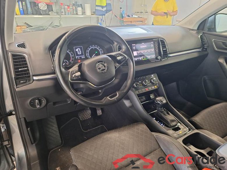 SKODA KAROQ / 2017 / 5P / SUV 2.0 TDI 110KW EVO SCR STYLE DSG 4WD #3