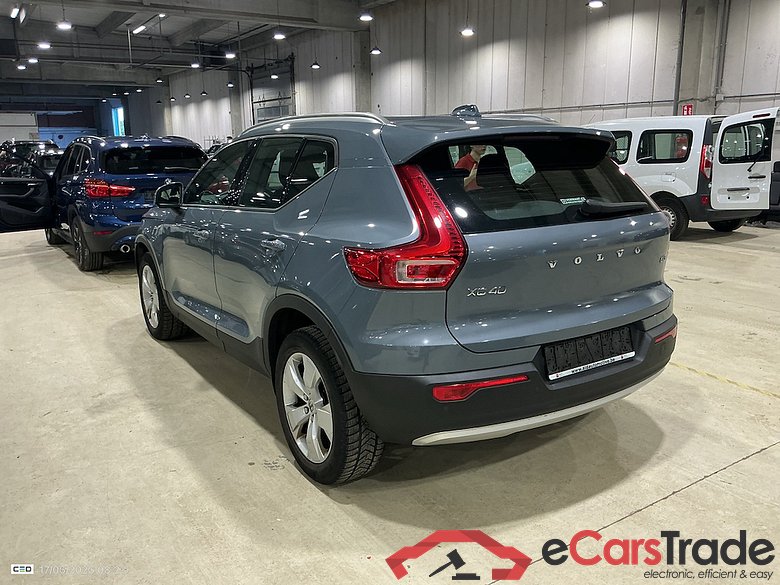 VOLVO XC40 DIESEL 2.0 D3 Momentum Pro #3
