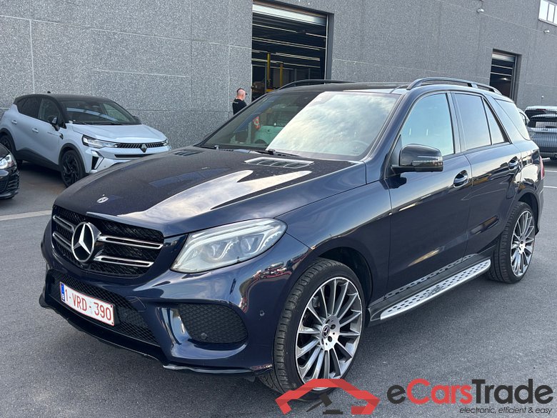Mercedes-Benz GLE 250d AMG 4Matic Aut. Pano LED-ILS Leather Navi KeylessGo Camera 360 Klima PDC ...