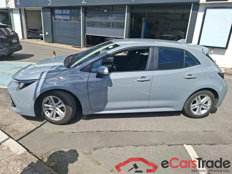 TOYOTA Corolla / 2018 / 5P / Berline Hybride 122h Dynamic Business Beyond Zer #3