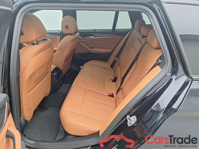 BMW, 5-ser To FL'20 PHEV, BMW 5 Reeks Touring 520e 150kW 5d #4
