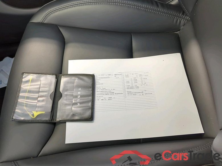 TESLA Model Y Long Range Dual Motor AWD 5d 378kW #3