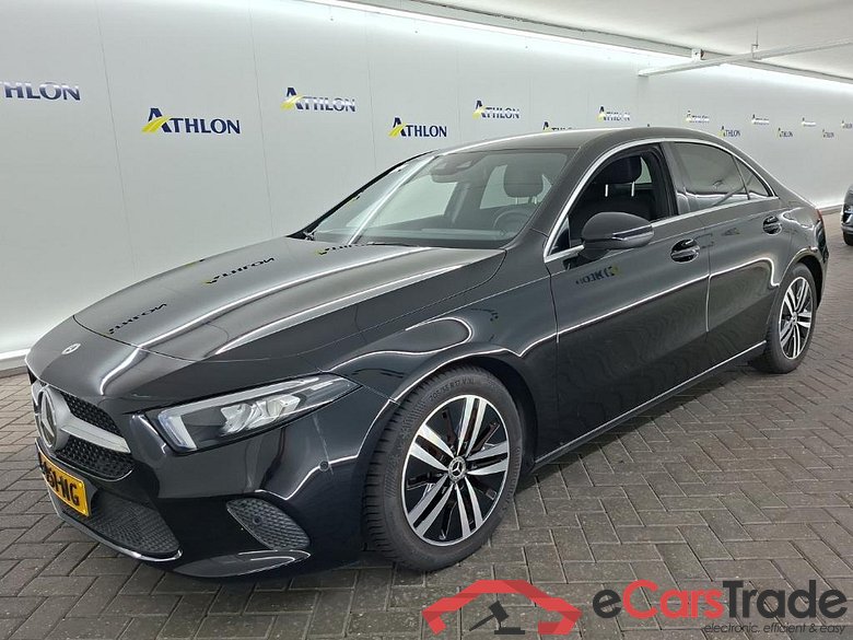 MERCEDES-BENZ A-Klasse Limousine A 180 7G-DCT Business Solution Luxury 4D 100kW #1