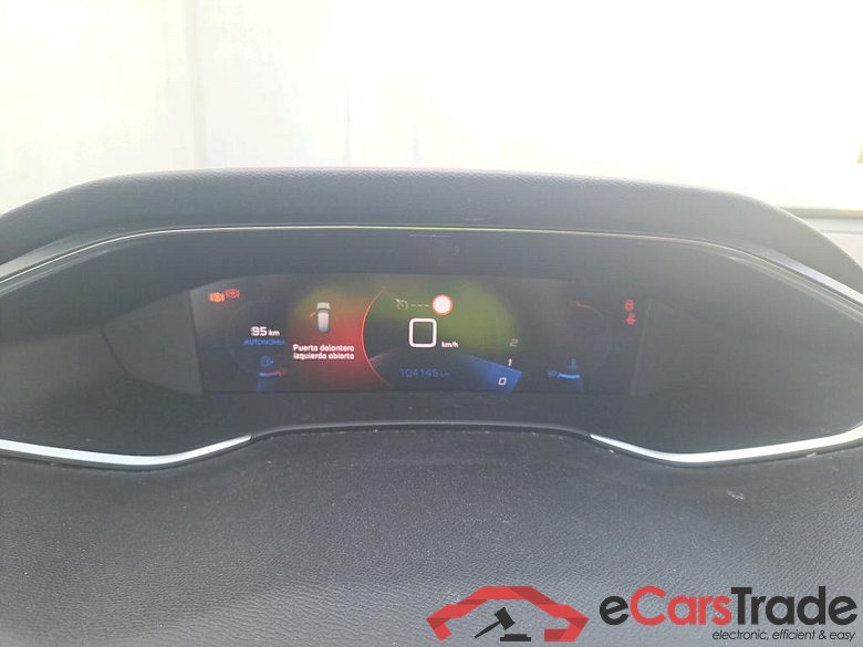 PEUGEOT 308 / 2017 / 5P / berlina con portón 5p Allure PureTech 130 S&S #4