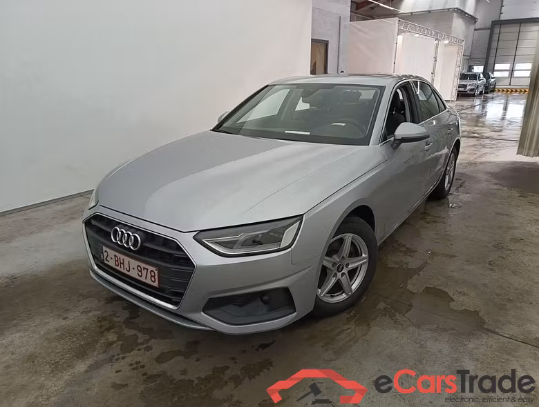 Audi A4 2.0 30 TDi 100kW S tronic Attraction B.E 4d #1