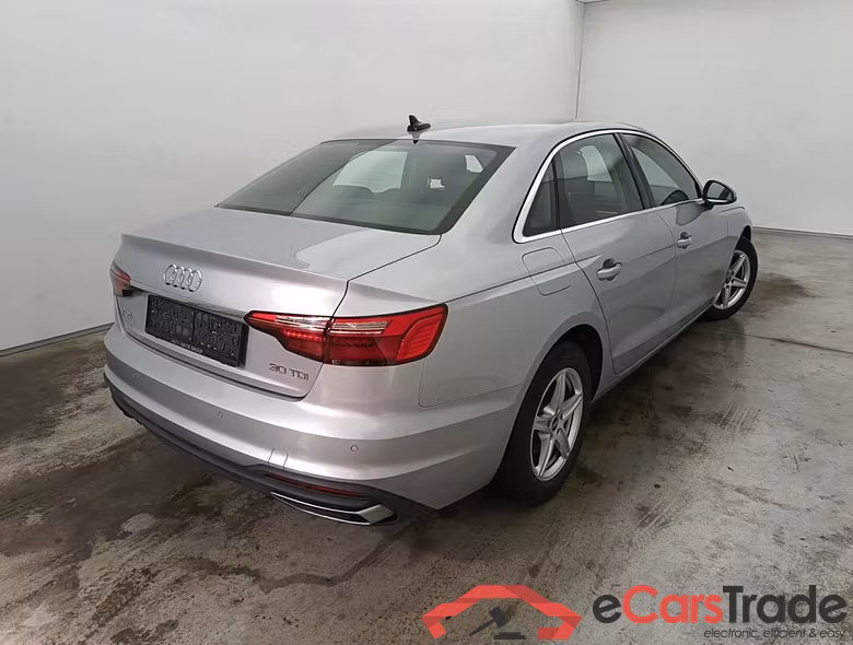Audi A4 2.0 30 TDi 100kW S tronic Attraction B.E 4d #2
