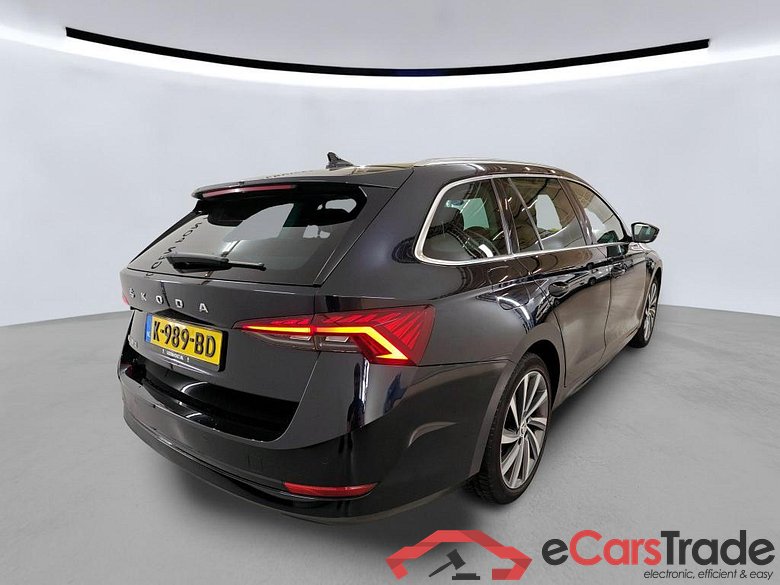 SKODA Octavia Combi 110 kW #5