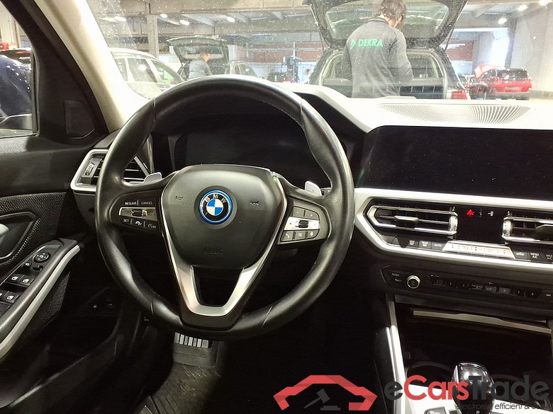 BMW 3 SERIES TOURING 2.0 330E (215KW) TOURING #6
