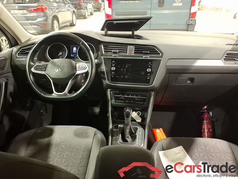 VOLKSWAGEN TIGUAN 1.5 TSI 110KW LIFE DSG #6