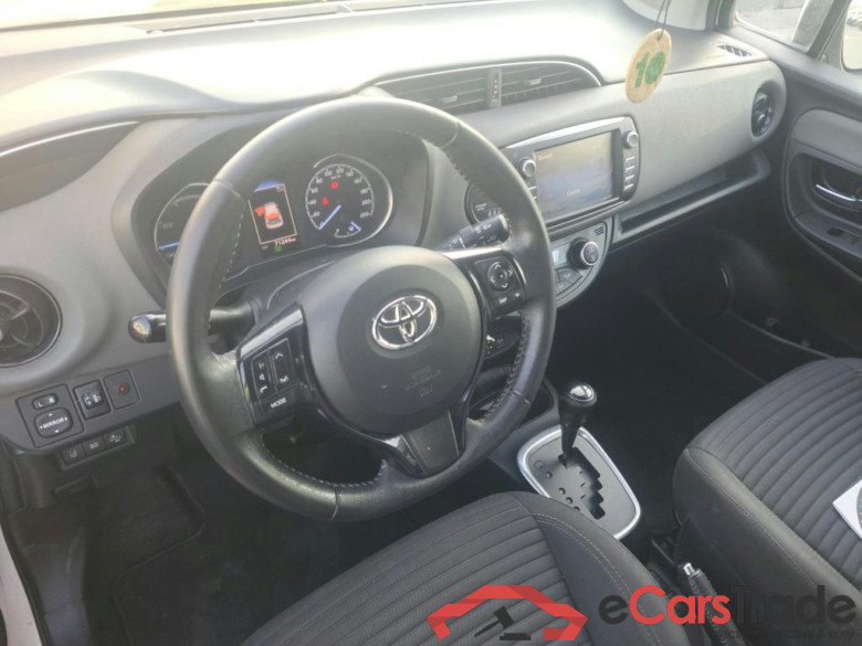 TOYOTA Yaris / 2017 / 5P / berlina con portón 1.5 100H Active #3