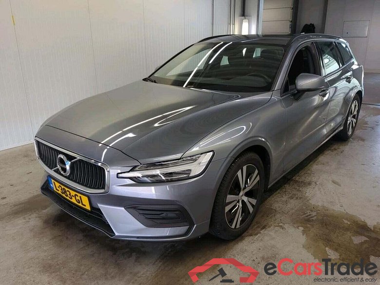VOLVO V60 2.0 B3 Mom. Adv.