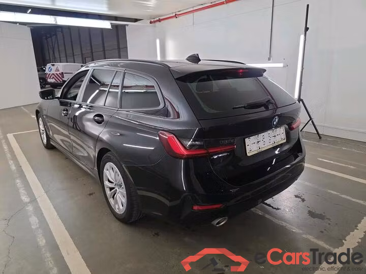 BMW 3 Reeks Touring 3 Reeks Touring 320e (150 kW) (PHEV) 150kW/204pk  5D/P Auto-8 #3