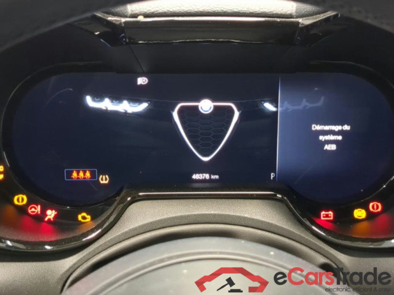 ALFA ROMEO Tonale / 2022 / 5P / SUV 1.3T PHEV 280 AT6 Q4 Veloce #6