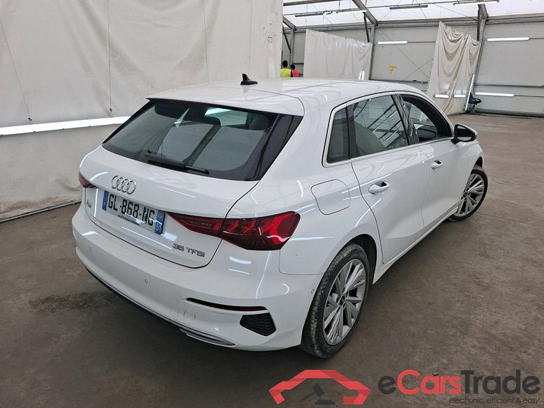 AUDI A3 Sportback / 2020 / 5P / Berline 35 TFSI 150 MHEV S Tronic Design Luxe #3
